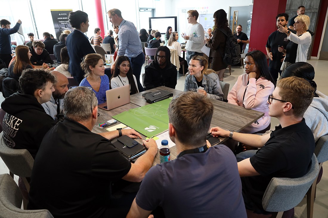 Students work with police to develop new strategy