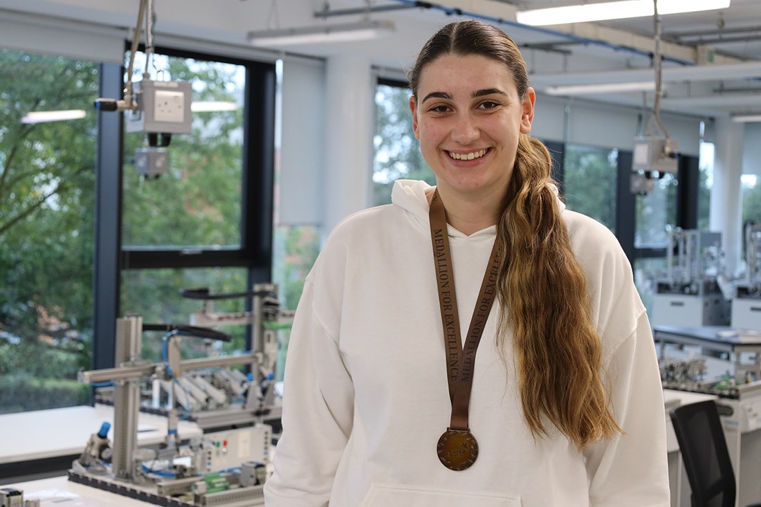 Lucy with her EuroSkills medallion